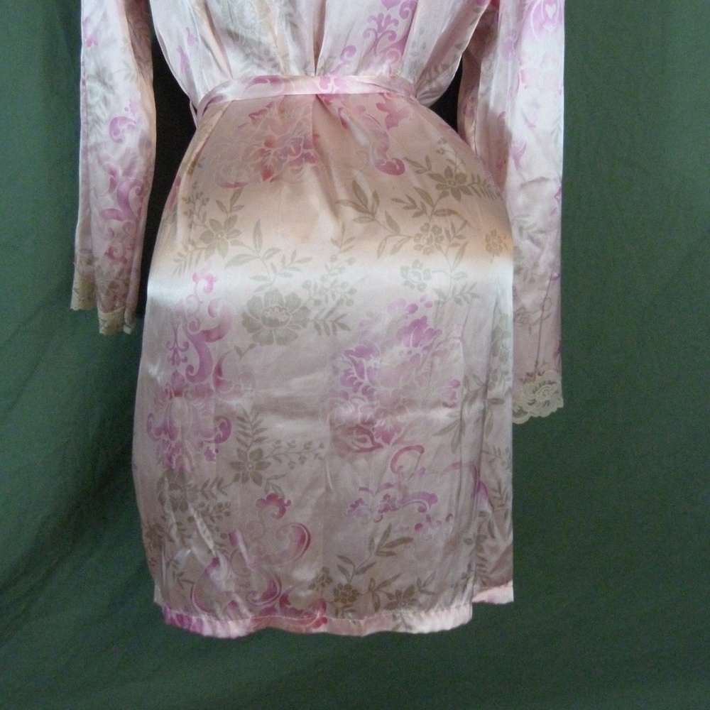 Apt 9 Medium Satin Pink Floral Robe Kimono Spa Wra - Picture 7 of 8